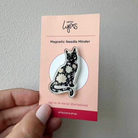 Blush Floral Black Cat Needle Minder