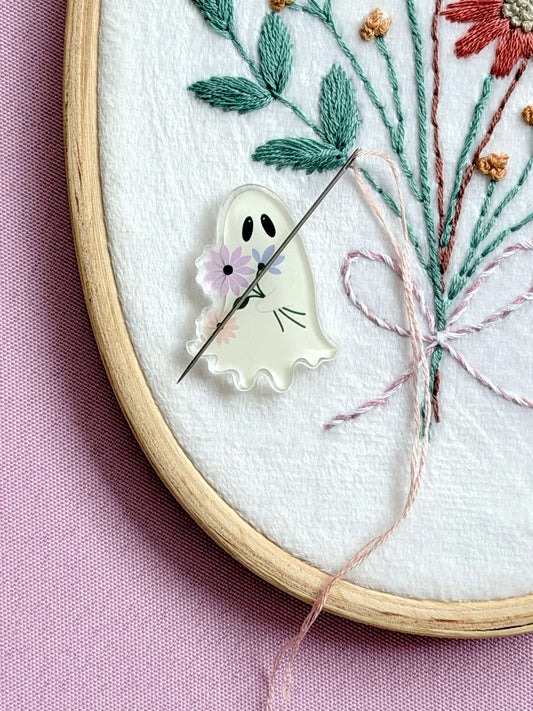 Floral Ghost Needle Minder