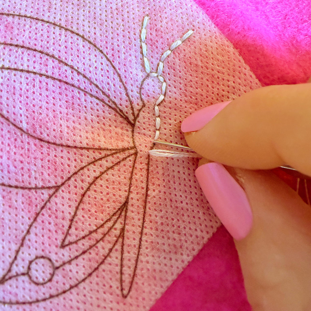 Soft Flutter 1-Stitch Beginner Embroidery Kit