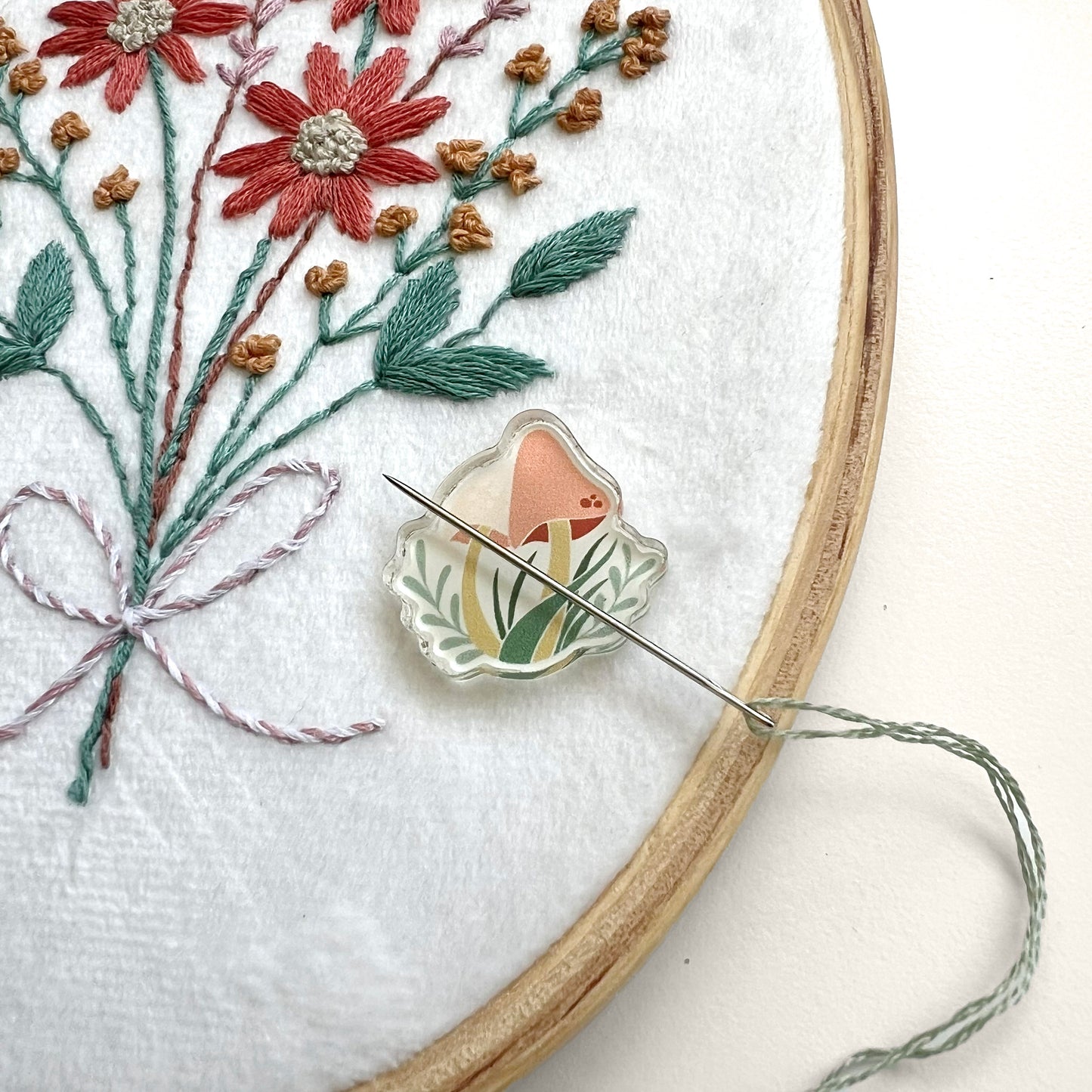 Mushroom Garden Needle Minder